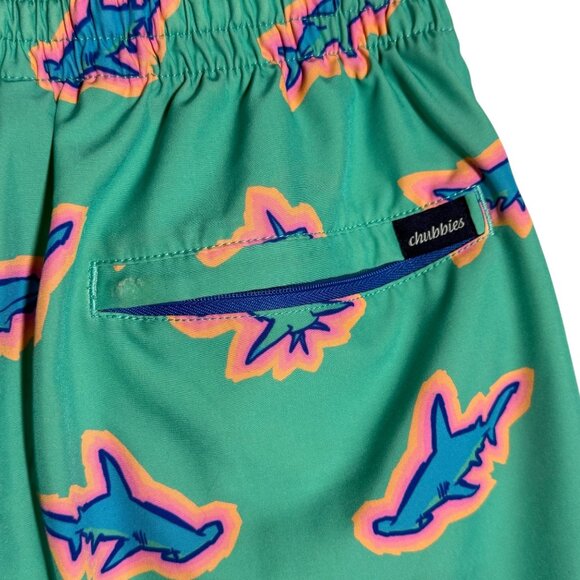 Chubbies Mens Medium Swim Trunks Shark Print Green Adjustable Drawstring 5.5" In - Picture 4 of 5